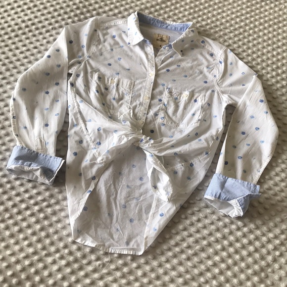 ❤️ Hollister Knot-Front Button-up ❤️ - Picture 1 of 5